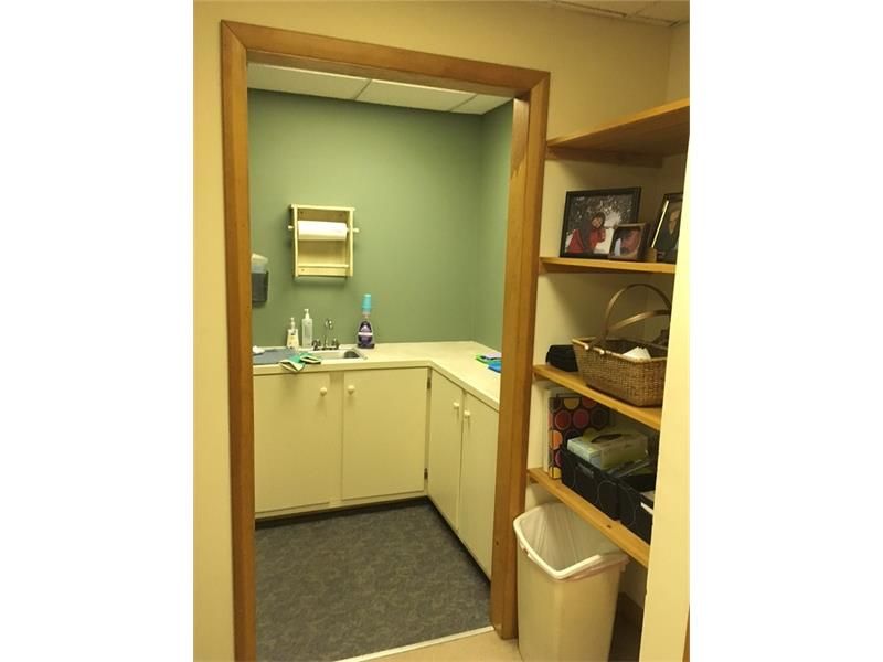23 Spring St, Dexter, ME 04930